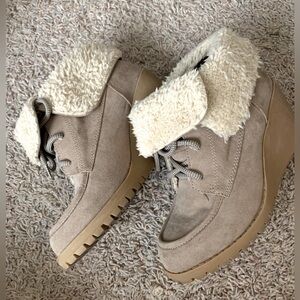 Women's Tan Wedge BKE Sole Boots with Faux Fur Lining